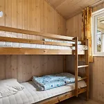 Aleta - 500m From The Sea By Interhome