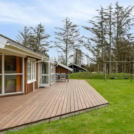 Aleta - 500m From The Sea By Interhome Løkken